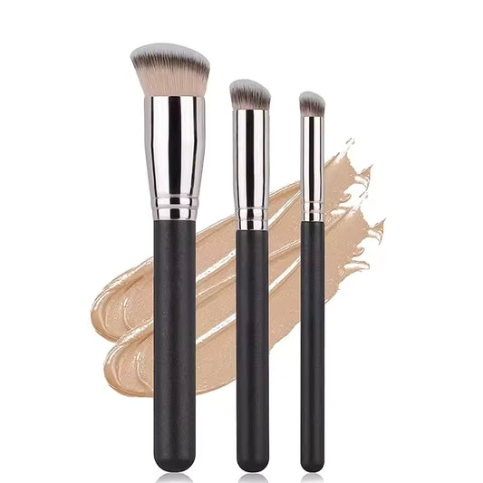 PrecisionBlend™ – 3-delars professionellt borstkitt för foundation & contouring
